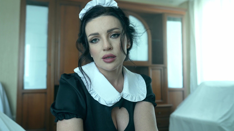 Luna Roulette: Porn Horror: the Ghost of the Maid