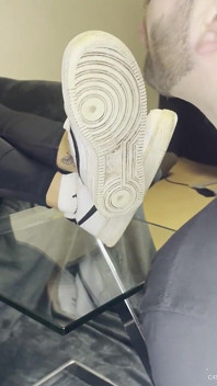 Dirty White Sneaker Worship - Valeria Night (part 1)