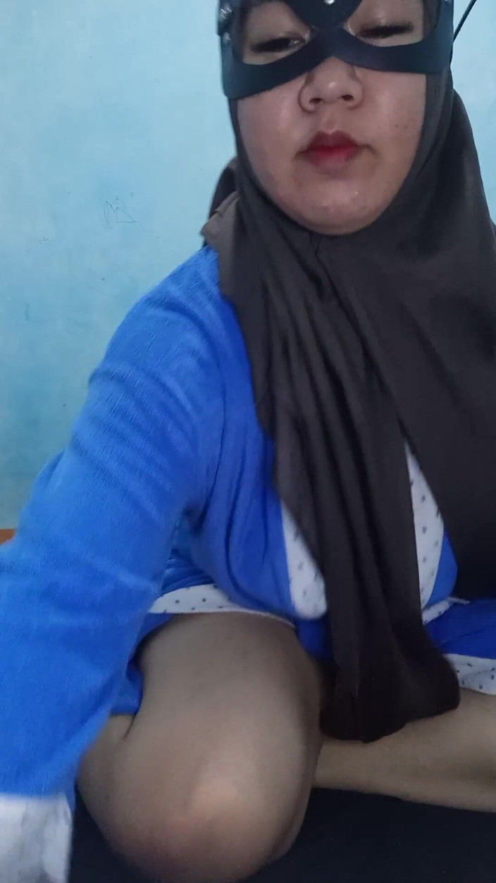 Vaginabig88: 친구와 몸을 공유하는 의붓딸