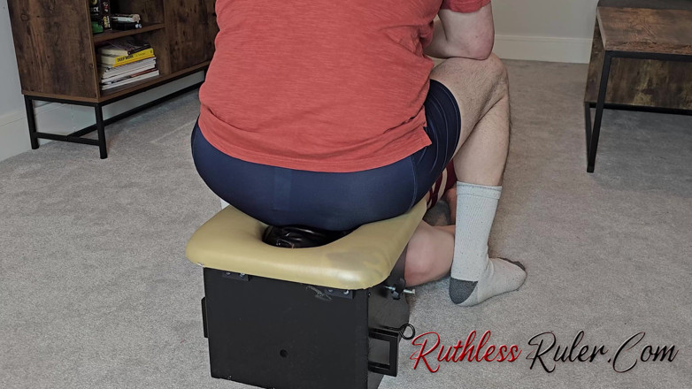 Ruthless ruler - maledom: Verzweifelt nach meinem verschwitzten arsch