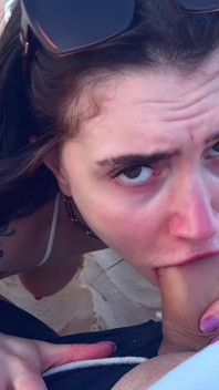 Ho Succhiato Il Cazzo Di Uno Sconosciuto in Pubblico Su Una Spiaggia in Brasile