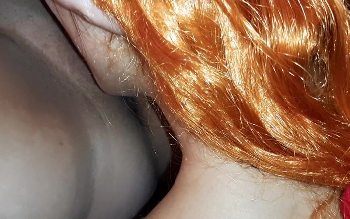 Lesbian-candys: Sborrando nella bocca di una cagna rossa - lesbian-candys