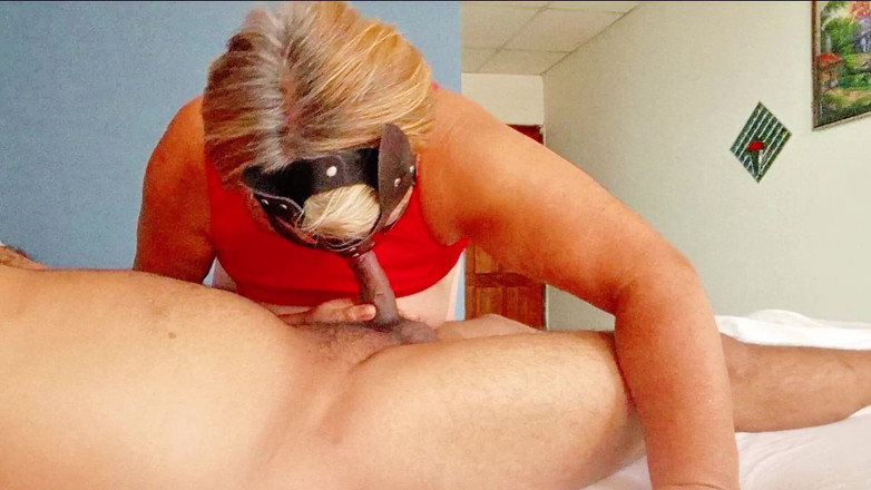 Milfta boohot: Suggarmommy Garganta Profunda Chupando Polla Completa