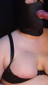 Bunica Sexy Mă Face Să Ejaculez În Țâțele Ei Mari