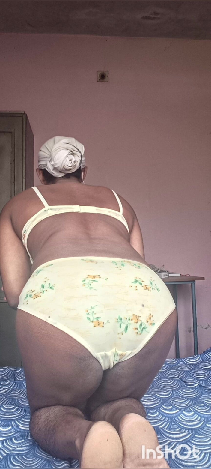 shapemodel: Sexy Lingerie Poses Bra Panty Try-on Back View Tease