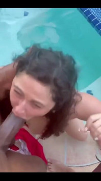 I Love Serving Two Dicks at Once!