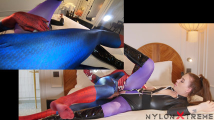 Nylon Xtreme: Monika wild mor külotlu çorapla sikiliyor
