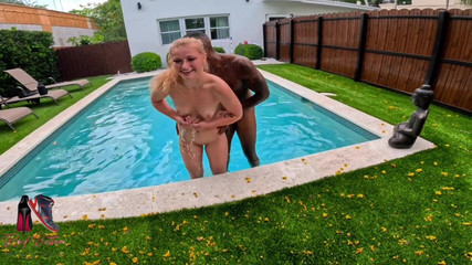 Red bottom productions: उन्हें गाल फैलाएं वॉल्यूम 1