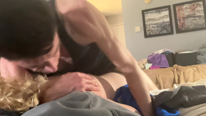 Alpha stud 4 u: POV zit recht over haar hoofd terwijl ze het neemt