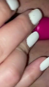 温泉は熟女が犯されるまでディルドまで彼女はcreams