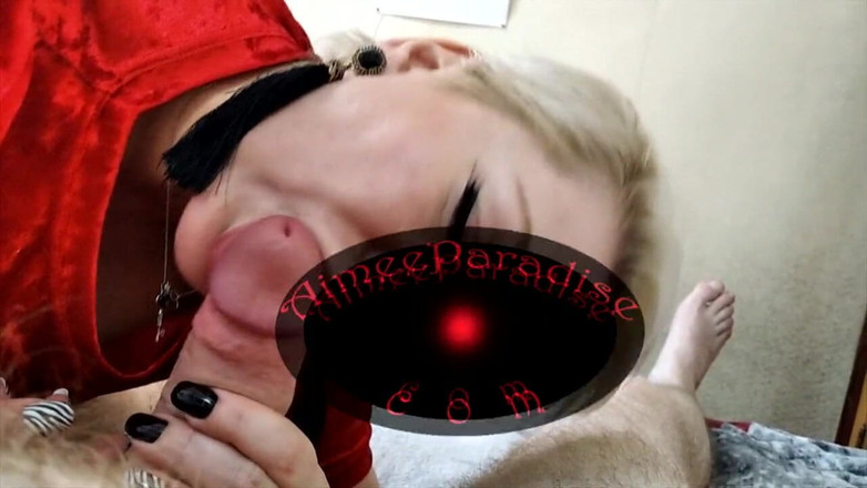 AimeeParadise: Con cặc của tôi tát vào môi của cô vợ...