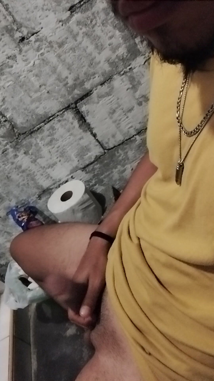 AlexAlejandro13: Sertai bilik mandi