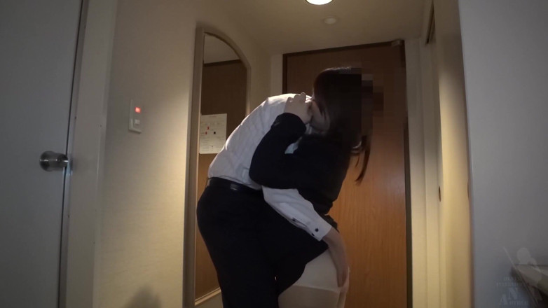 Asians in love: Ofis hanımının içine boşalıyor 2 (n)