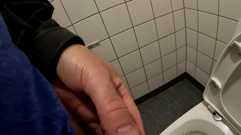 TheDane1122: Compilation de besoin de faire pipi