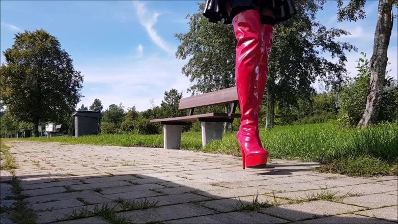 AndreaTVGirly: AndreaTVGirly on parking place, waiting for men