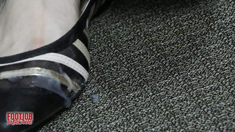Footjob life style: Amatorskie Ballerina Footjob!
