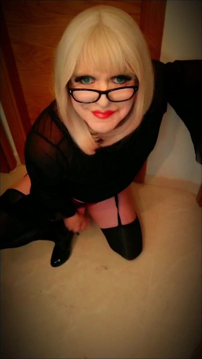 Emma Browne: Crossdressing pro zábavu a sex