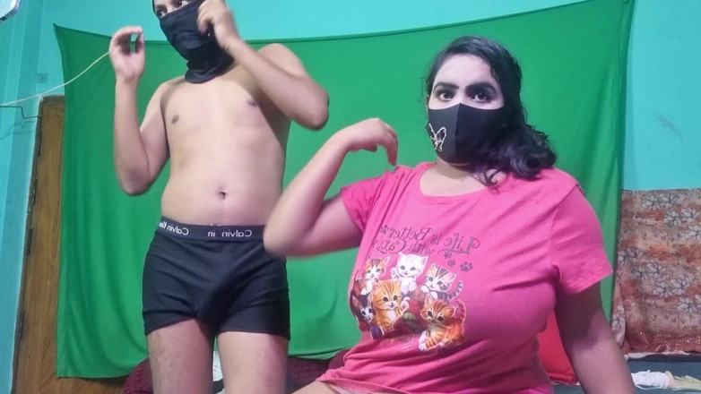 SweetRiyaXO: Sexy pár ji vášnivý sex tvrdě ošukal a udělal se...