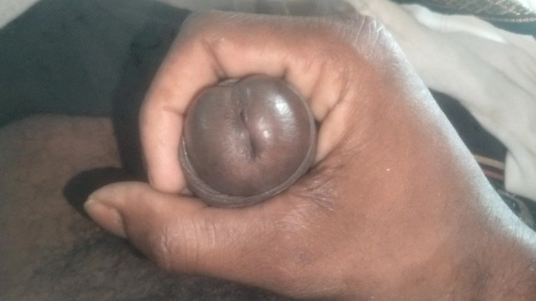 DesiDarkArt: Rekaman seks tante seksi lagi asik ngocok kontol cowok desa