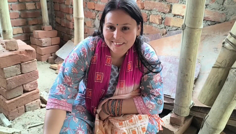 pujaprem: Women Fuck with Constructor