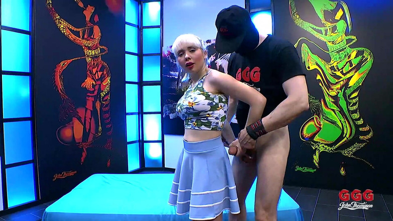 GGG John Thompson Studio: Ggg John Thompson - Jiran Lama Merobek Tukang Kebun Muda