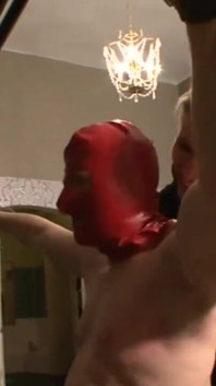 Malý fetiš penisových nohou dominuje