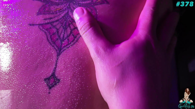 Squirting Sp: Amatérská prsa, velké zadky a spousta stříkání