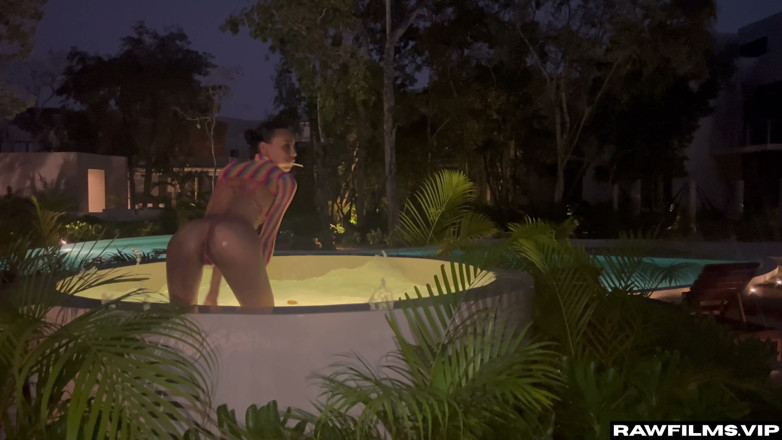 Alex Goes: Wet Latina Teasing Me by the Pool