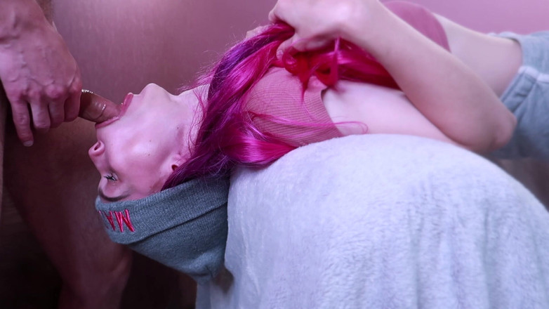 The Deep Passion: Heißes sperma füllte meine kehle - grober hardcore-halsfick