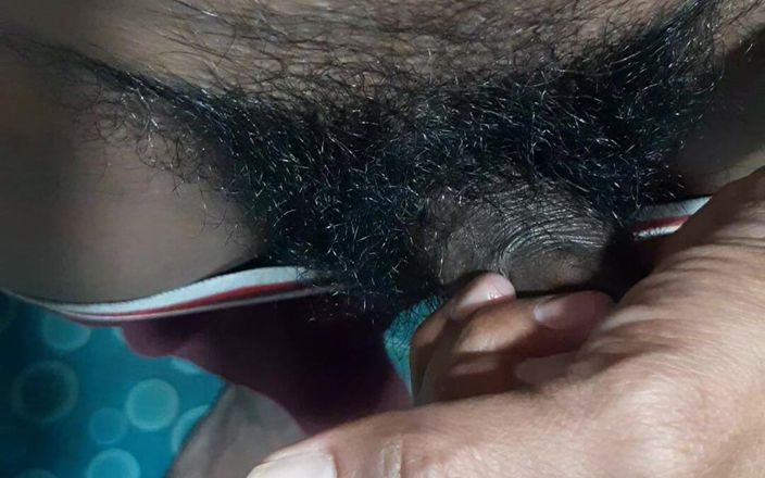 Che: वीर्य निकालना काला बड़ा लंड बाथरूम में हाथों से चुदाई भारतीय आदमी को चोदना