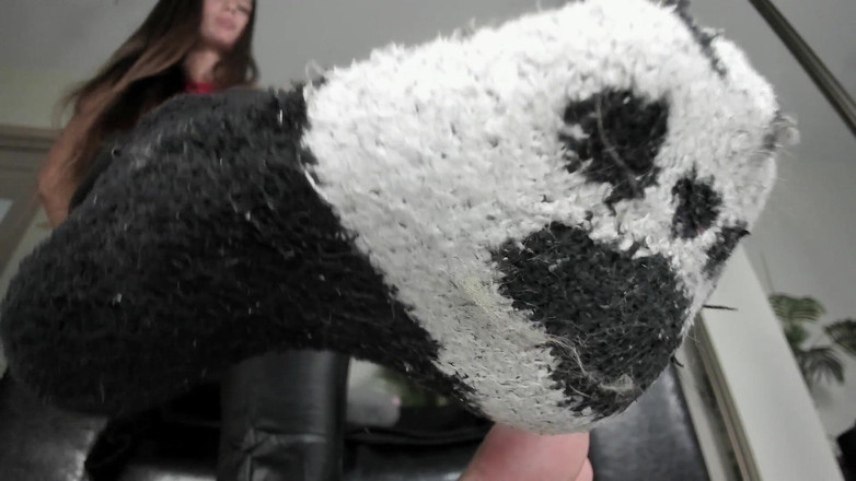 Feet lady: 더티 슬리퍼와 양말