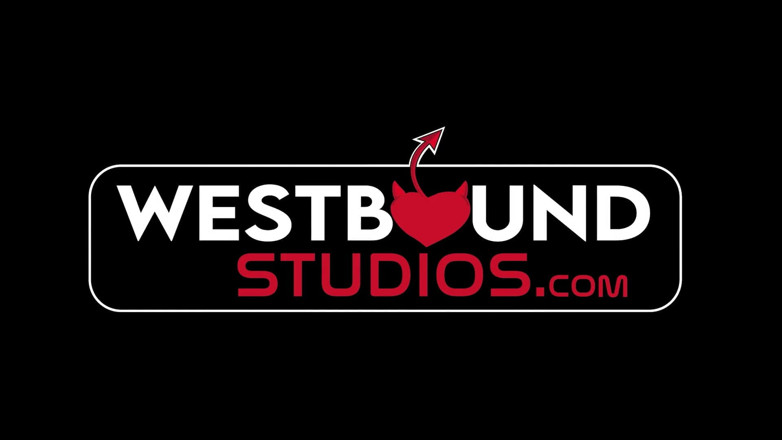 Latin Twinks: Marco Samuel и Tyler - больше, чем просто друзья по покеру