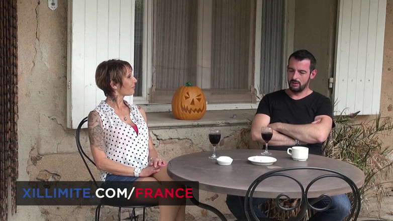 Made In France: Genç erkek avcısı Catalya genç bir adam tarafından baştan çıkarılıyor