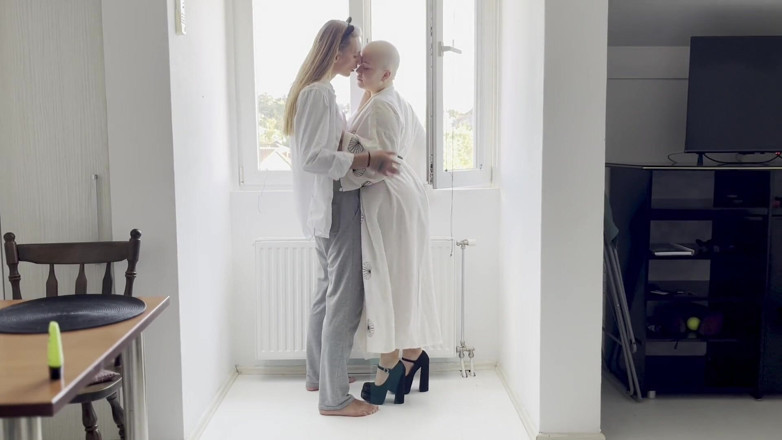 Vilu_and_Mi: Our Real Sex Tape, Our Weird Vibe