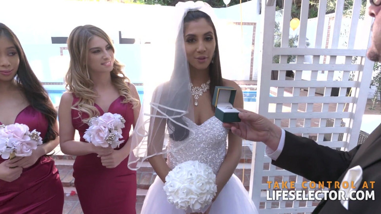 LifeSelector: Šukej svou nevěstu, Giannu Dior a Družičky, Kristen Scott a...