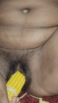Inderin selbstgedreht, gelbe farbe mais mit kondomen, sehr freund sex masti, meine besten sexvideos