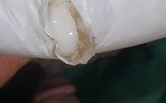 Diaper sex studio: Corrida dentro de mi pañal