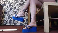 Abby Anna: Tlusté modré flipflops bareny