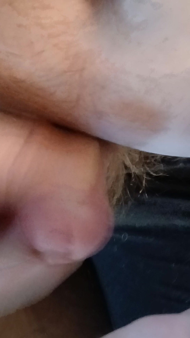 Horny for a MILF (Speedy76) Horny for a MILF (Speedy76)