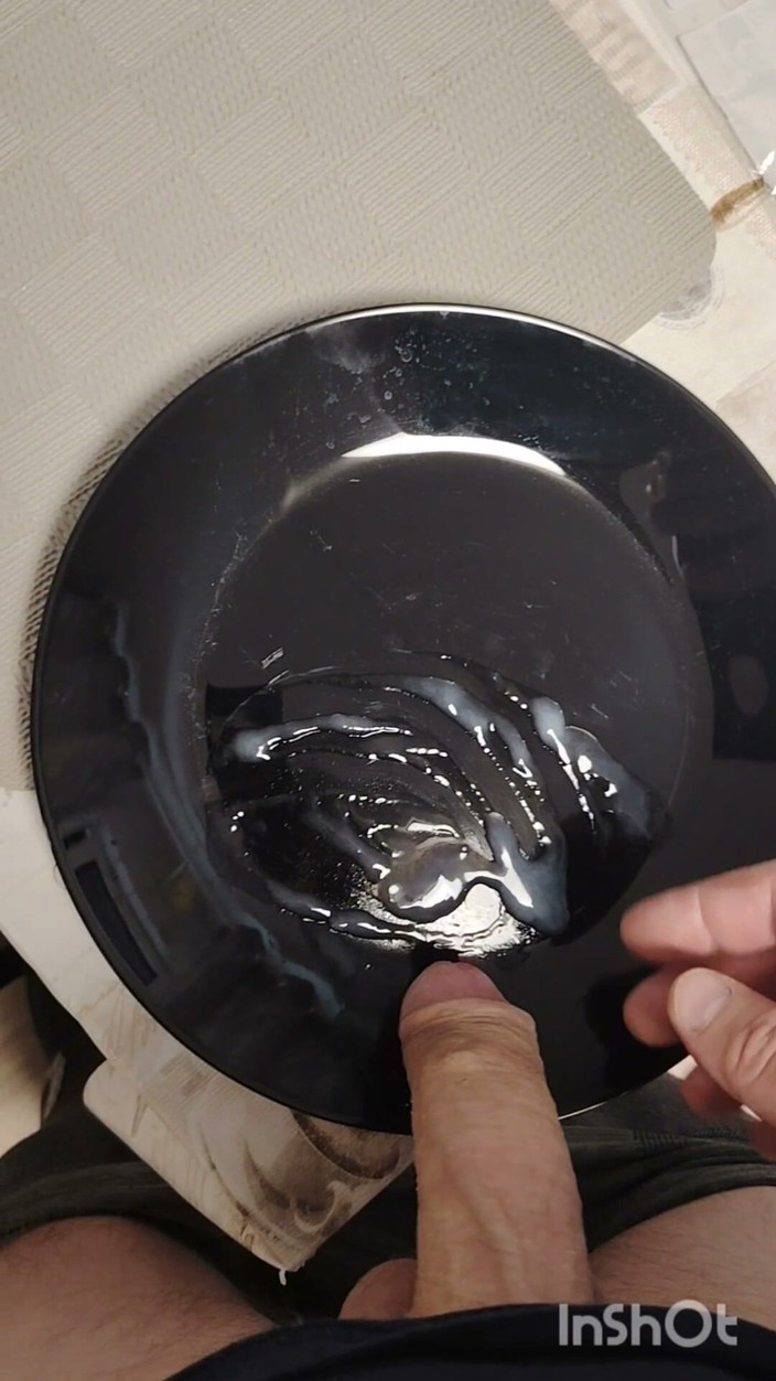 CumArt: Messy Sperm on a Plate