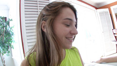 Get Your Fix: Hijastra tetona crema por todo el padrastro de polla grande