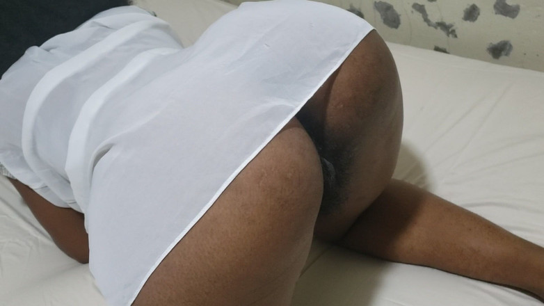 Lovemina: 我喜欢在房间里操我的男朋友