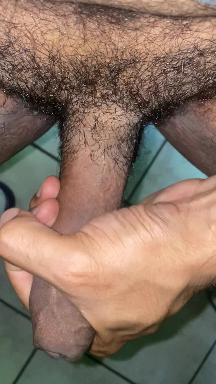 KING_TiBURON: Handjob semasa menggunakan Bel Air Jordans