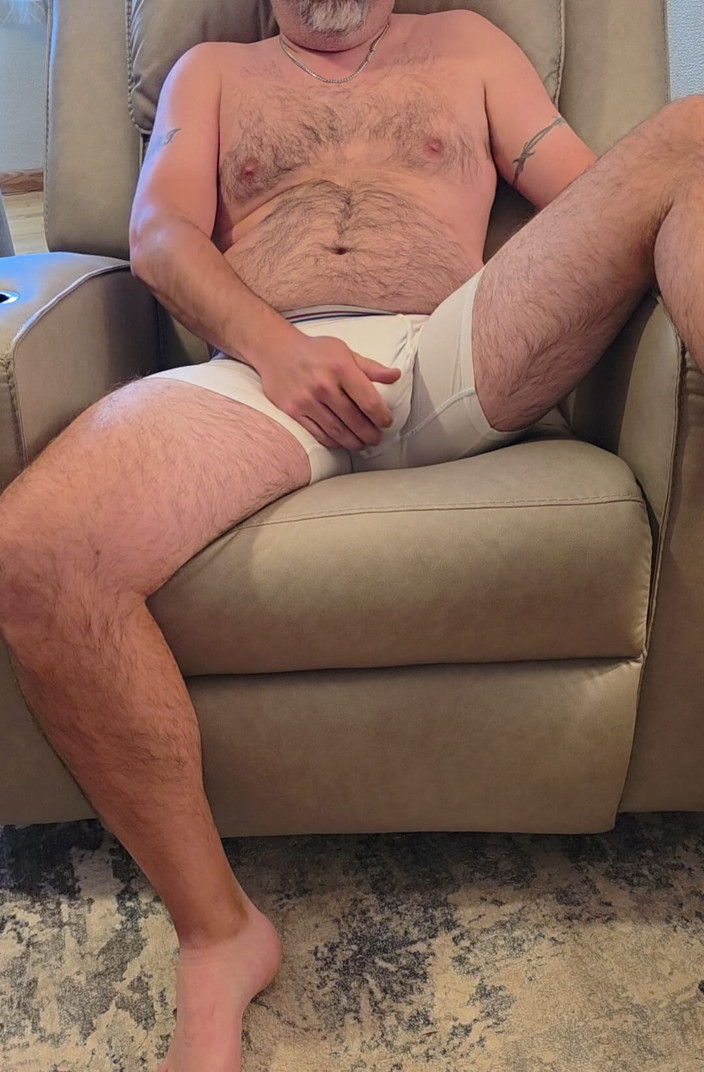 Beary Jax: Beary Caught with His VR on the Recliner
