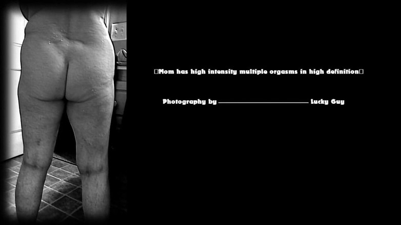 MarieRocks: Large intensity masturbation in def