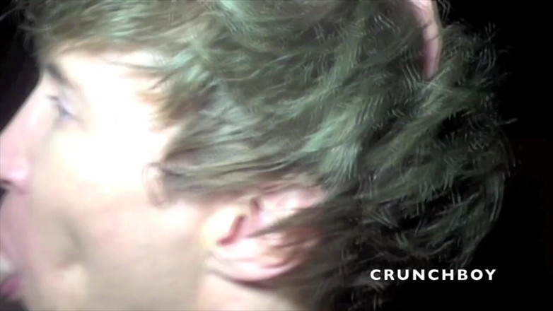 Sex humiliation with french lads: Amator gang bang z twink na zapleczu