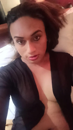 Jaz Indian Shemale
