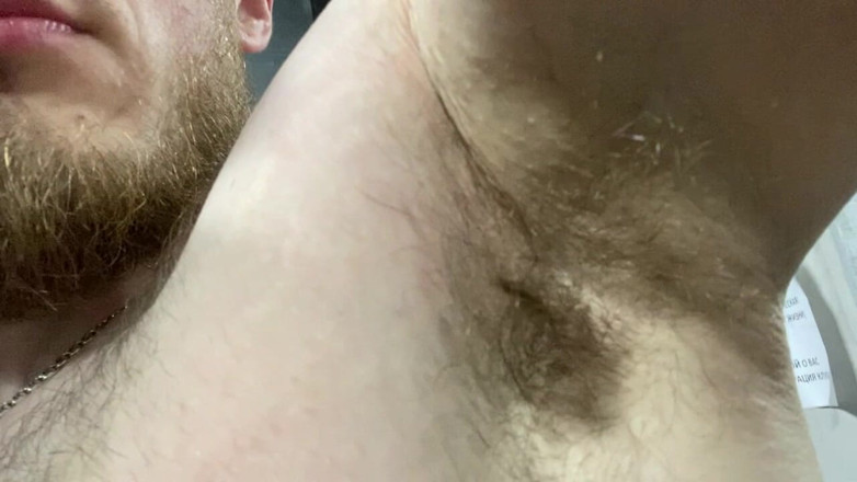 Hunky time: 汗で濡れた髪