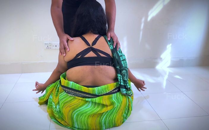 Aria Mia: Fick indische heiße stiefmutter beim yoga