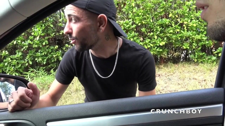 Kinky Bareback Boys: Kevin Ass used by young straight dude outdoor